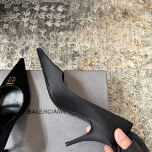 バレンシアガ 靴 アウトレット