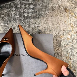 バレンシアガ 靴 レディース