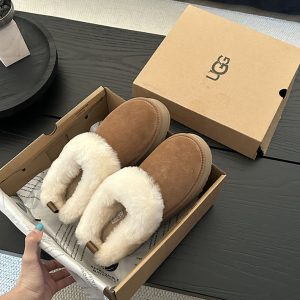 UGG ムートンブーツ 日本