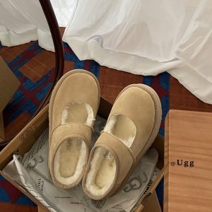 UGG スニーカー 人気 レディース