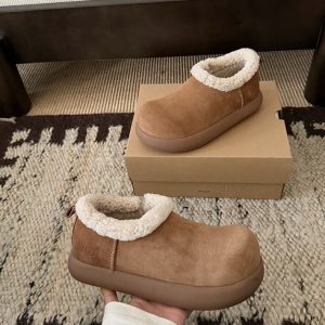 アグ 靴 レディース 人気