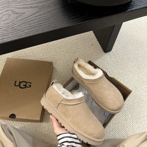 アグ 靴 レディース 人気