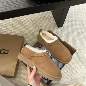 UGG 靴 店舗