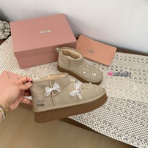 Miumiu ブーツ レディース