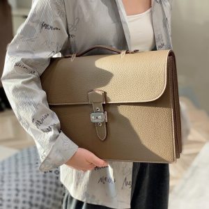 サックアデペッシュ 定価