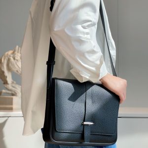 エルメス スティーブ メンズ