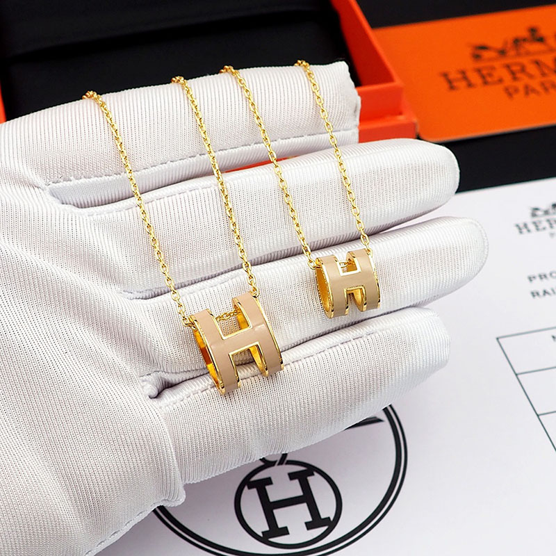 エルメス HERMES ミニ ポップアッシュ ポップH ネックレス チャイ ゴールド金具 2627451 HERMES ポップH ネックレス 店舗 - 画像 (4)