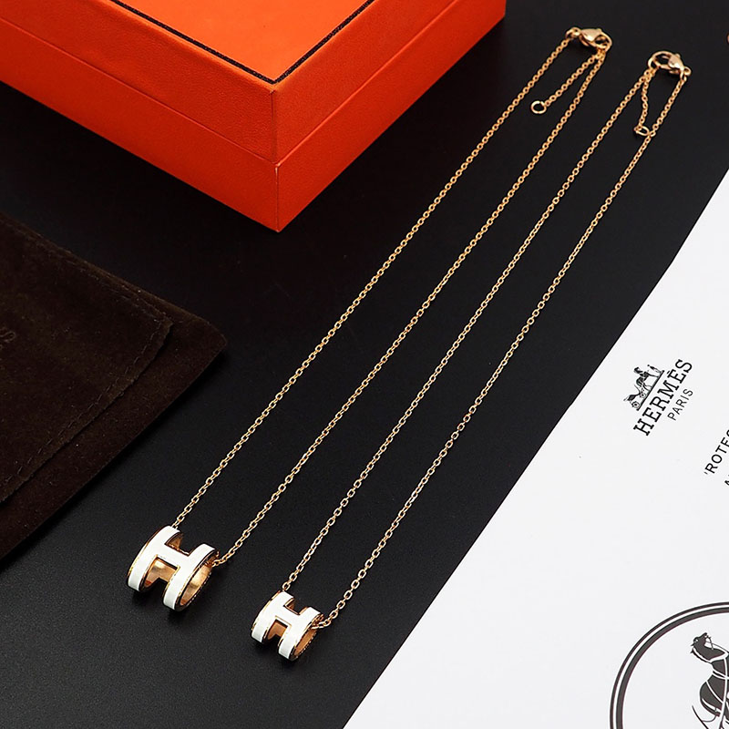 エルメス HERMES ミニ ポップアッシュ ポップH ネックレス ホワイト シャンパンゴールド金具 2627455 ミニポップ h 人気色 - 画像 (2)