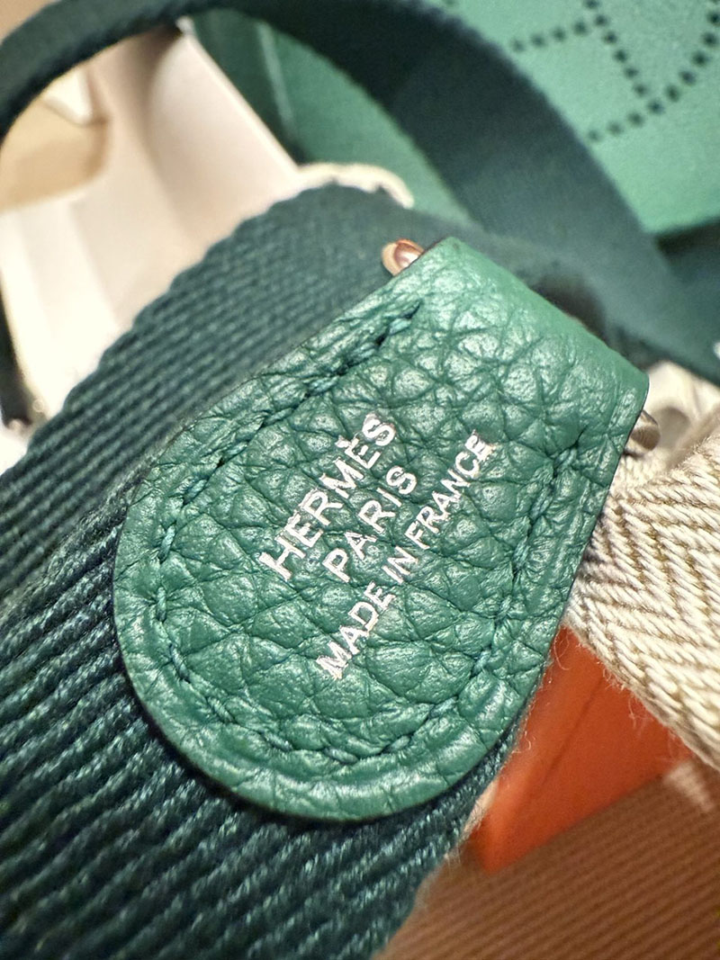 エルメスエブリンtpm定価 HERMES エヴリン 16 TPM マラカイト トリヨンクレマンス シルバー金具 2627508 エルメス専門店 - 画像 (2)