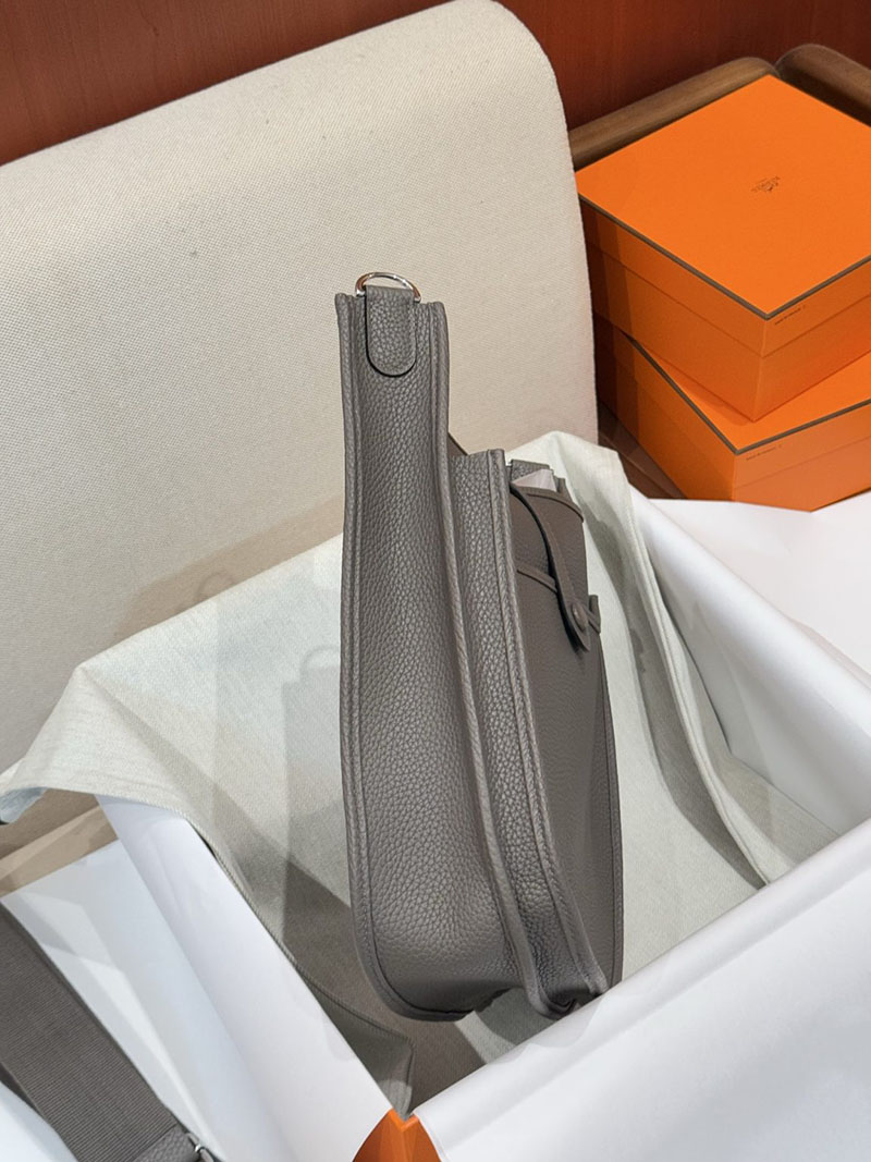 斜 めがけ バッグ レディース 人気ブランド HERMES エヴリン 29 PM エタン トリヨンクレマンス シルバー金具 2627522 エルメス専門店 おすすめ - 画像 (6)