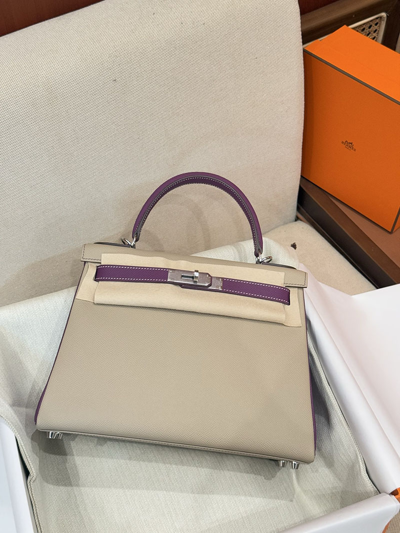 今 流行り の バック レディース ブランド