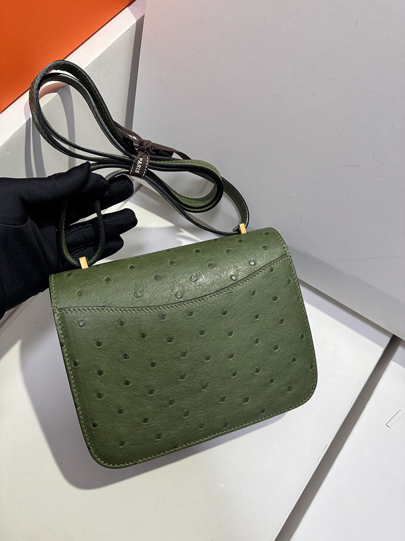コンスタンス ミニ 値段 HERMES コンスタンス3 ミニ カノピ オーストリッチ リザードゴールド金具 2627553 エルメス アウトレット 店舗 - 画像 (2)