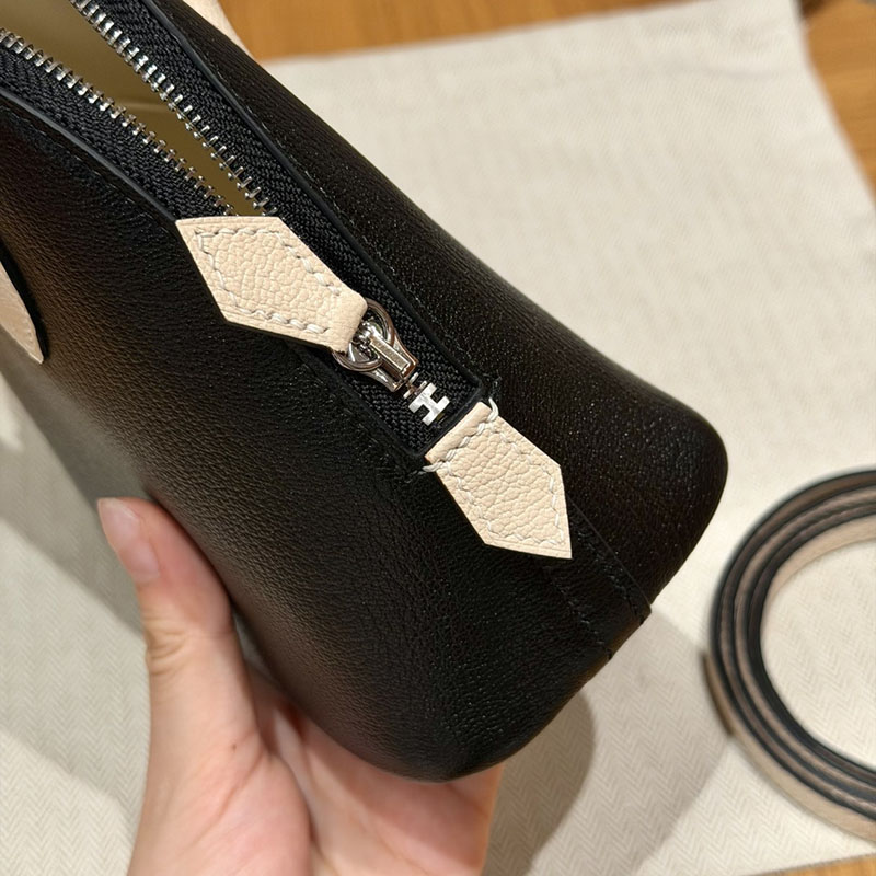 小さい バック 流行り HERMES ボリード1923 ミニ ブラック/クレ シェブルミゾル シルバー金具 2627559 エルメス アウトレット 店舗 - 画像 (3)