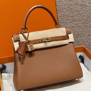 ケリー風バッグ 本革