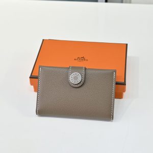 エルメス カード ケース 二 つ折り