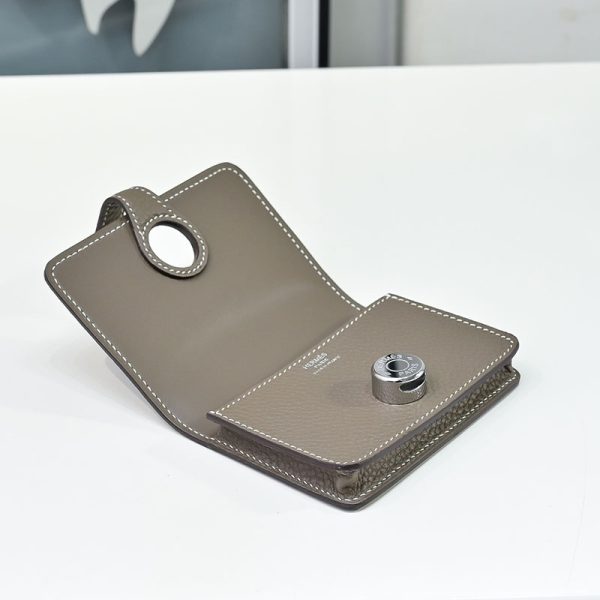 美品 エルメス  ドゴン カードケース パスケース 名刺入れ エトゥープ ベージュ シルバー金具 エトープ トゴ HERMES（エルメス） （新品・未使用品）HERMES ドゴン トゴ ベージュ