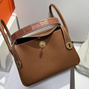 リンディ エルメス 定価