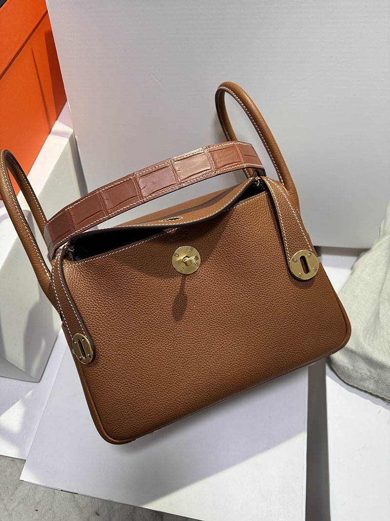 リンディ エルメス 定価