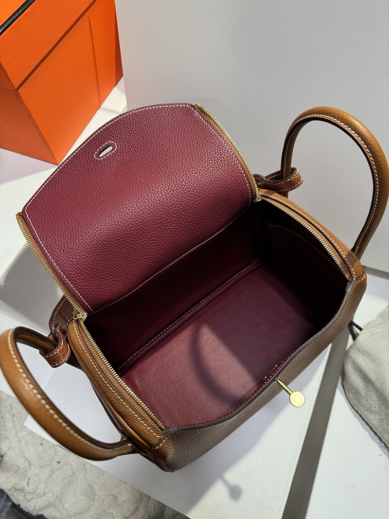 リンディ エルメス 定価 HERMES リンディ26 フォーブ/ルージュグレナ バレニアフォーブル/クロコダイル シルバー金具 2627622 - 画像 (2)