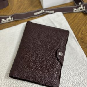 エルメス 財布 公式 値段