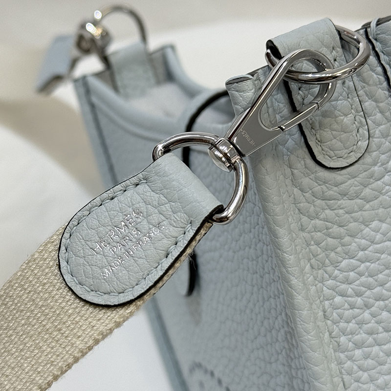 エルメス エヴリン 定価 HERMES エヴリン TPM ブルーラン トリヨンクレマンス シルバー金具 2627662 エルメス 海外通販 - 画像 (2)