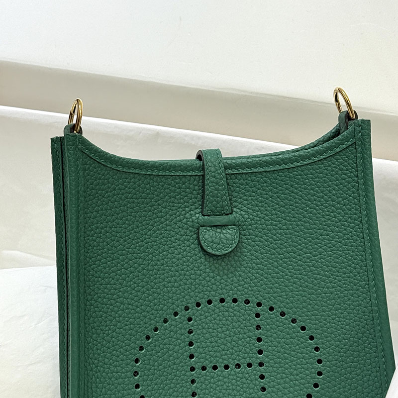 エブリンミニ ストラップ HERMES エヴリン TPM マラカイト トリヨンクレマンス ゴールド金具 2627663 エルメス 海外通販 - 画像 (8)