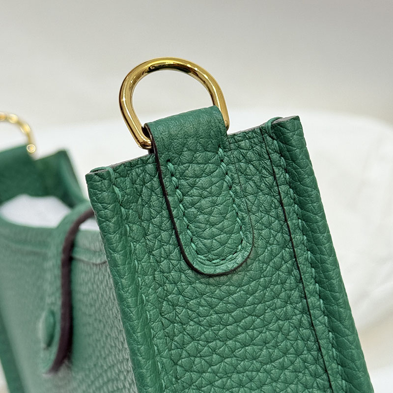 エブリンミニ ストラップ HERMES エヴリン TPM マラカイト トリヨンクレマンス ゴールド金具 2627663 エルメス 海外通販 - 画像 (6)