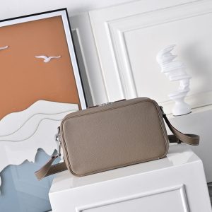 メッセンジャーバッグ メンズ おしゃれ