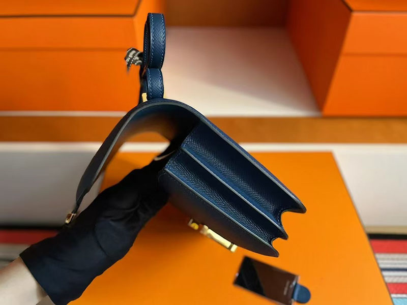 エルメス コンスタンス ミニ HERMES コンスタンス3 ミニ ディープブルー ヴォーエプソン ゴールド金具 2627717 エルメス 新作バッグ - 画像 (5)