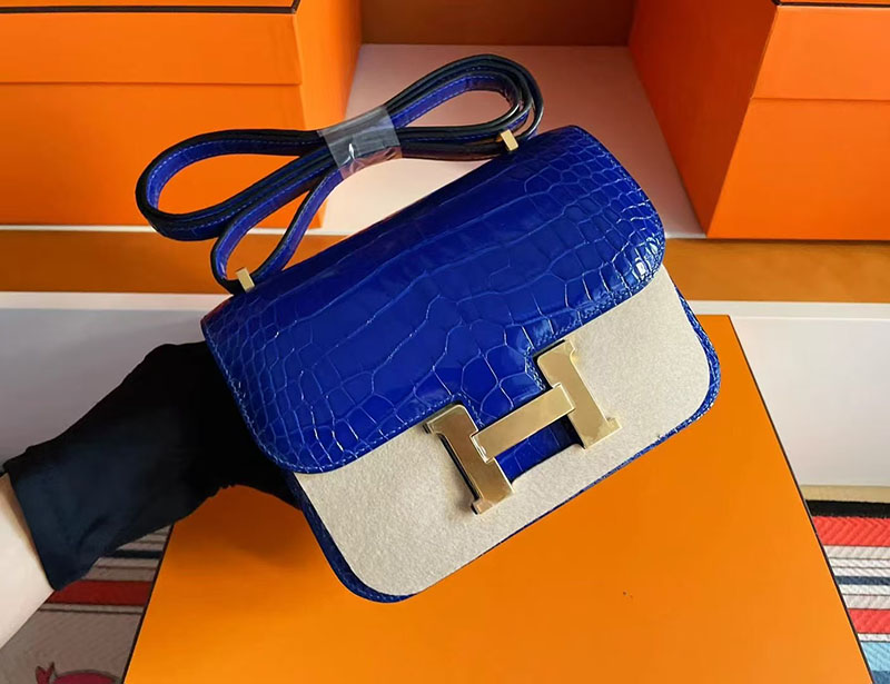 コンスタンス ミニ クロコ HERMES コンスタンス3 ミニ ブルーエレクトリック クロコダイル ゴールド金具 2627752 エルメス 新作バッグ - 画像 (9)