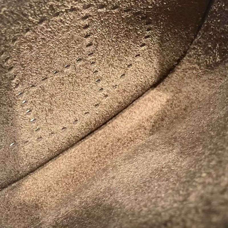 エルメス エヴリン ミニ HERMES エヴリン TPM エタン トリヨンクレマンス シルバー金具 2627758 エルメス 新作バッグ - 画像 (4)