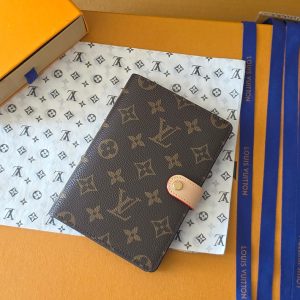 ルイヴィトン 手帳カバー