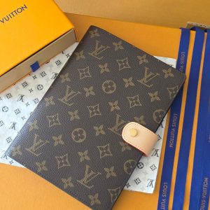 ルイヴィトン 手帳 人気