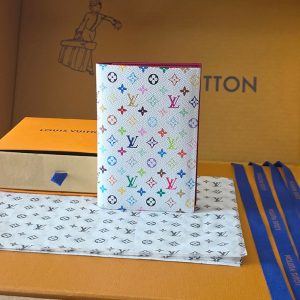 ルイヴィトン パスポートケース メンズ