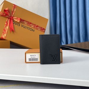 ヴィトン カードケース 財布代わり