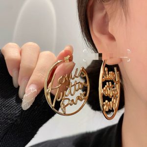 ヴィトン ピアス 人気