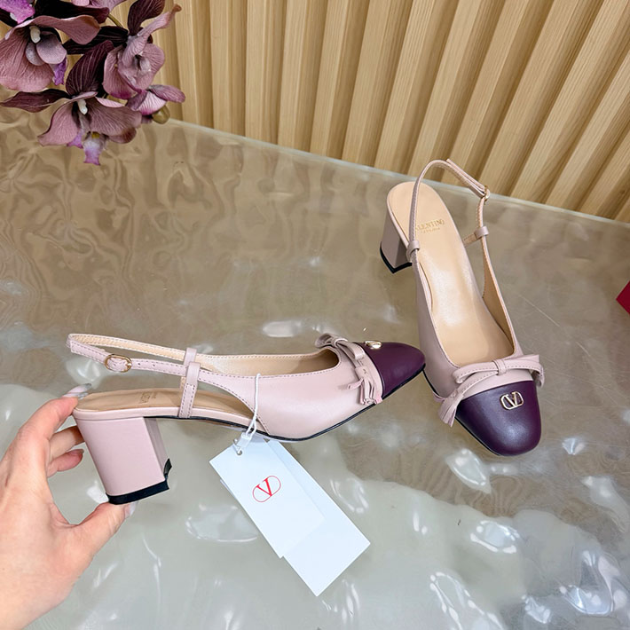 ヴァレンティノ 風 パンプス