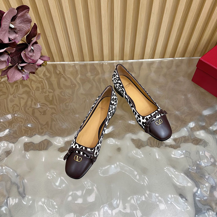 ヴァレンティノ 靴 シューズ VALENTINO Garavani レオパード フラットシューズ 2628211 プラダ パンプス アウトレット - 画像 (4)