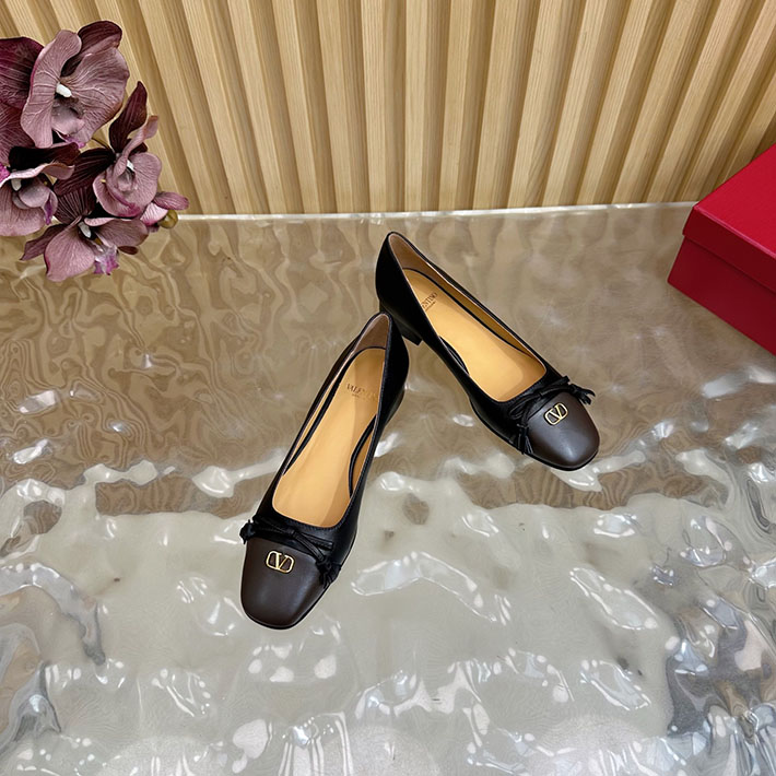 ヴァレンティノ 靴 シューズ VALENTINO Garavani レオパード フラットシューズ 2628213 プラダ フラットシューズ アウトレット - 画像 (2)