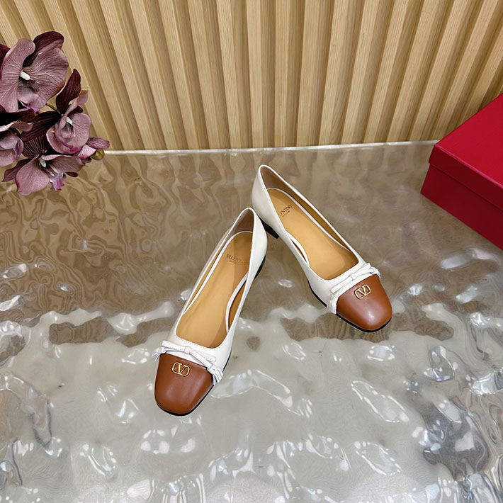 ヴァレンティノ 靴 シューズ VALENTINO Garavani レオパード フラットシューズ 2628214 プラダ バレリーナ フラットシューズ - 画像 (4)