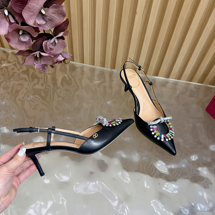 ヴァレンティノ 靴 シューズ レディース VALENTINO 65mm レザースクエアビジューパンプス 2628216 ヴァレンティノ パンプス アウトレット - 画像 (2)