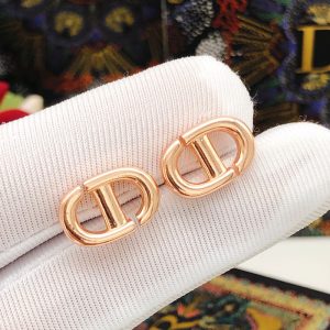 ディオール ピアス 人気