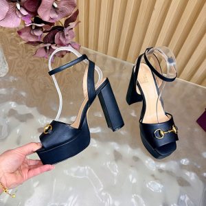 グッチ ヒール サンダル