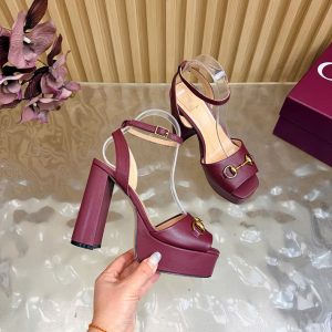 グッチ サンダル 厚底