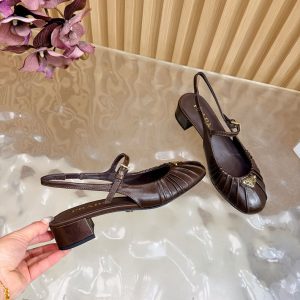 プラダ 靴 レディース 人気