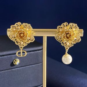 もらって 嬉しいピアス ブランド