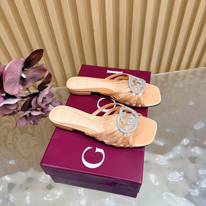 グッチ直営アウトレット店 GUCCI クリスタル インターロッキングG付き スライドサンダル 2628282 グッチ サンダル アウトレット - 画像 (9)