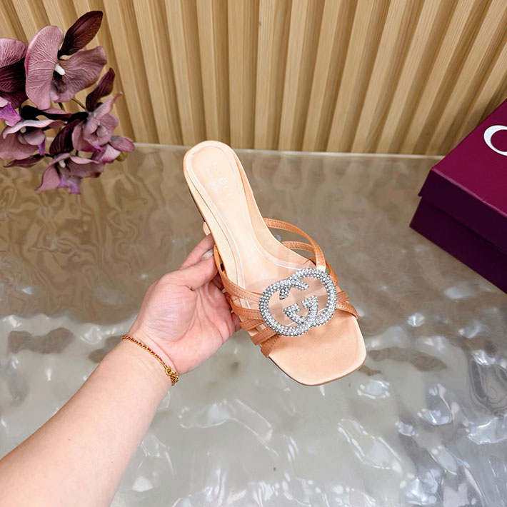 グッチ直営アウトレット店 GUCCI クリスタル インターロッキングG付き スライドサンダル 2628282 グッチ サンダル アウトレット - 画像 (3)