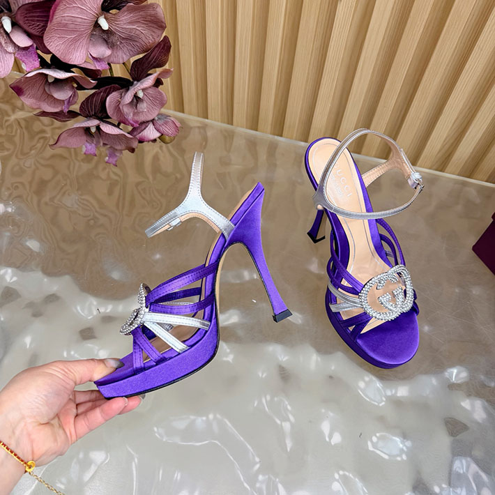 グッチ サンダル 厚底