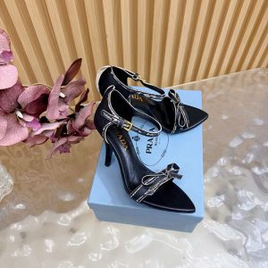 プラダ サンダル アウトレット